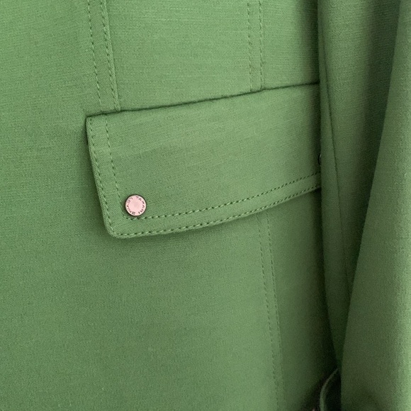 New Tahari suit set - Picture 3 of 6